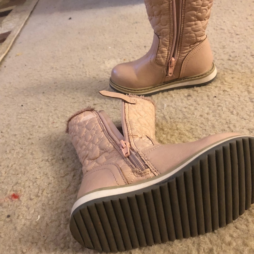 Boots - Picture 3 of 6